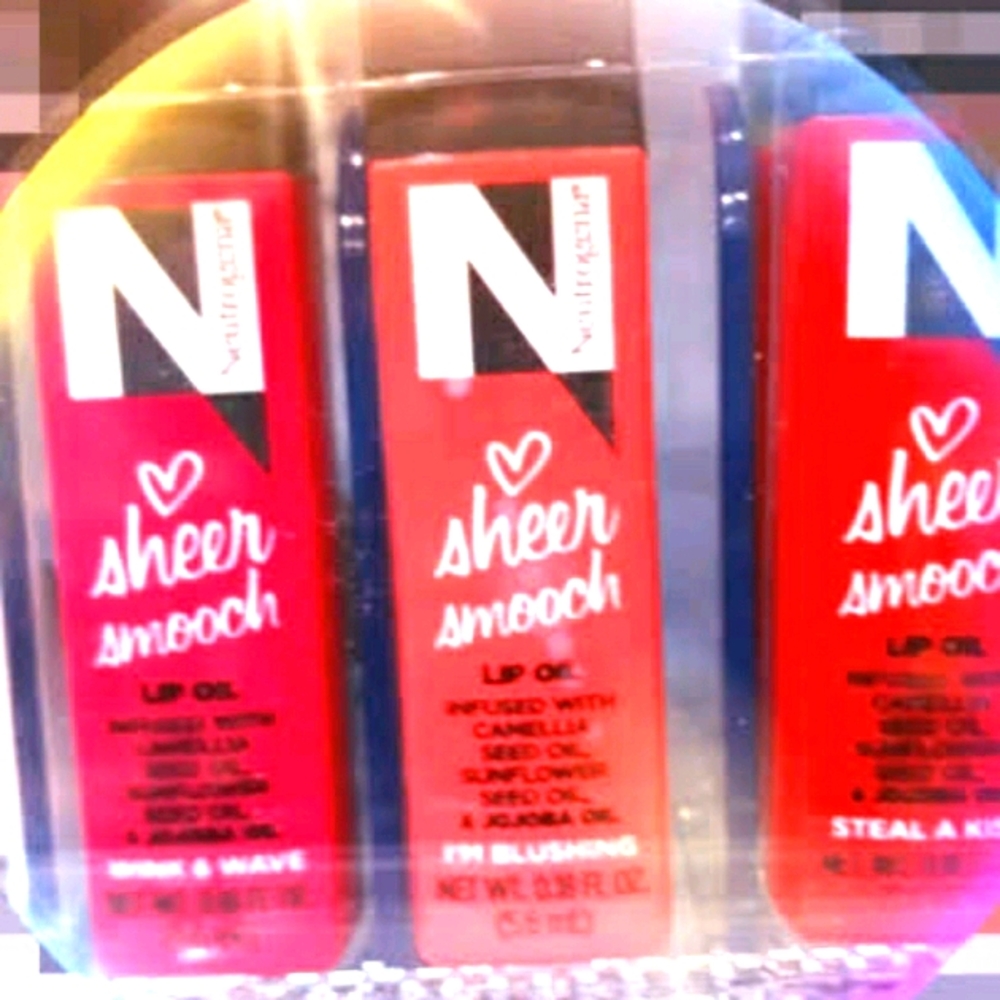 Set of 3 Neutrogena Sheer Smooth Lip Oil